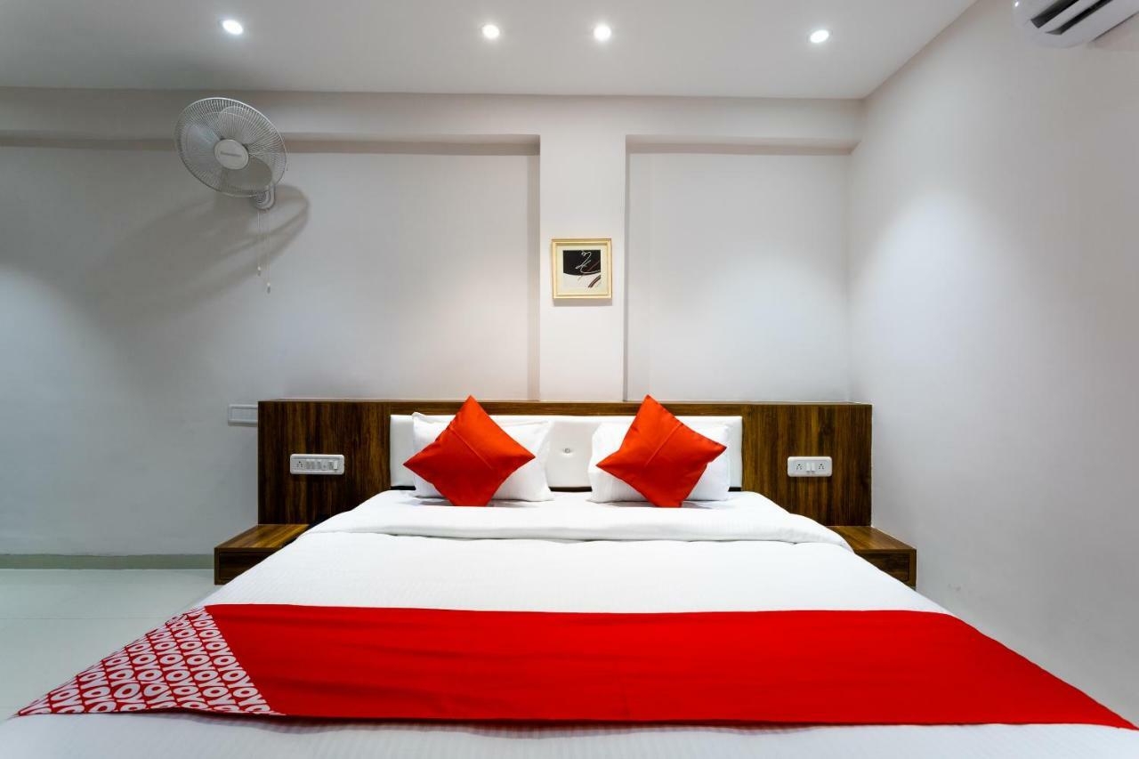 โอโย 29585 เดอะ คลิฟ Hotel อินดอร์ ภายนอก รูปภาพ